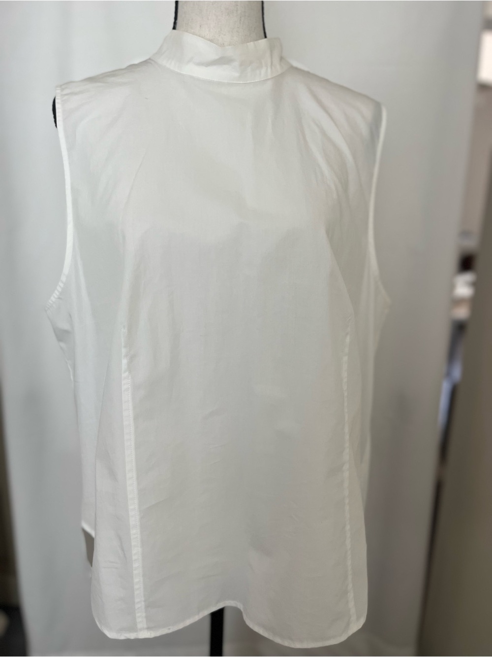 Frame Denim White Sleeveless Mock Neck Shirt - Picture 1 of 5